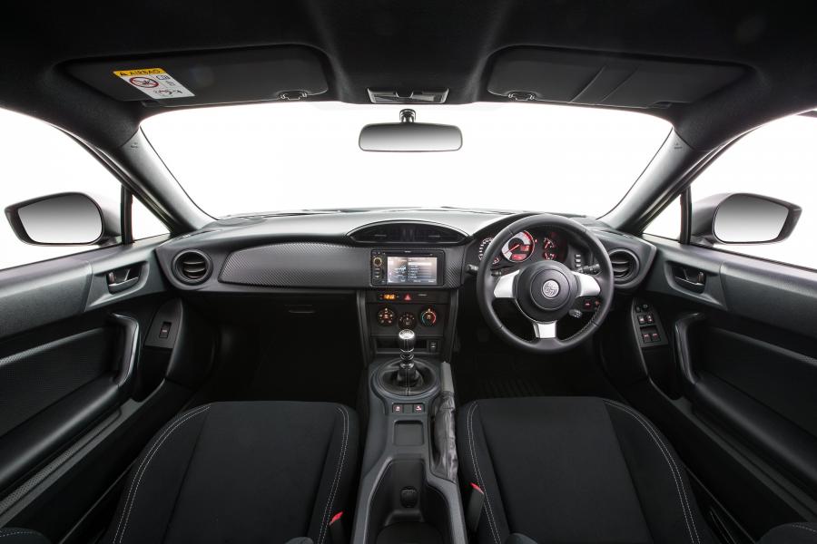 Торпедо Toyota GT 86 GT 2016 года  (AU) (фото 3 из 4)